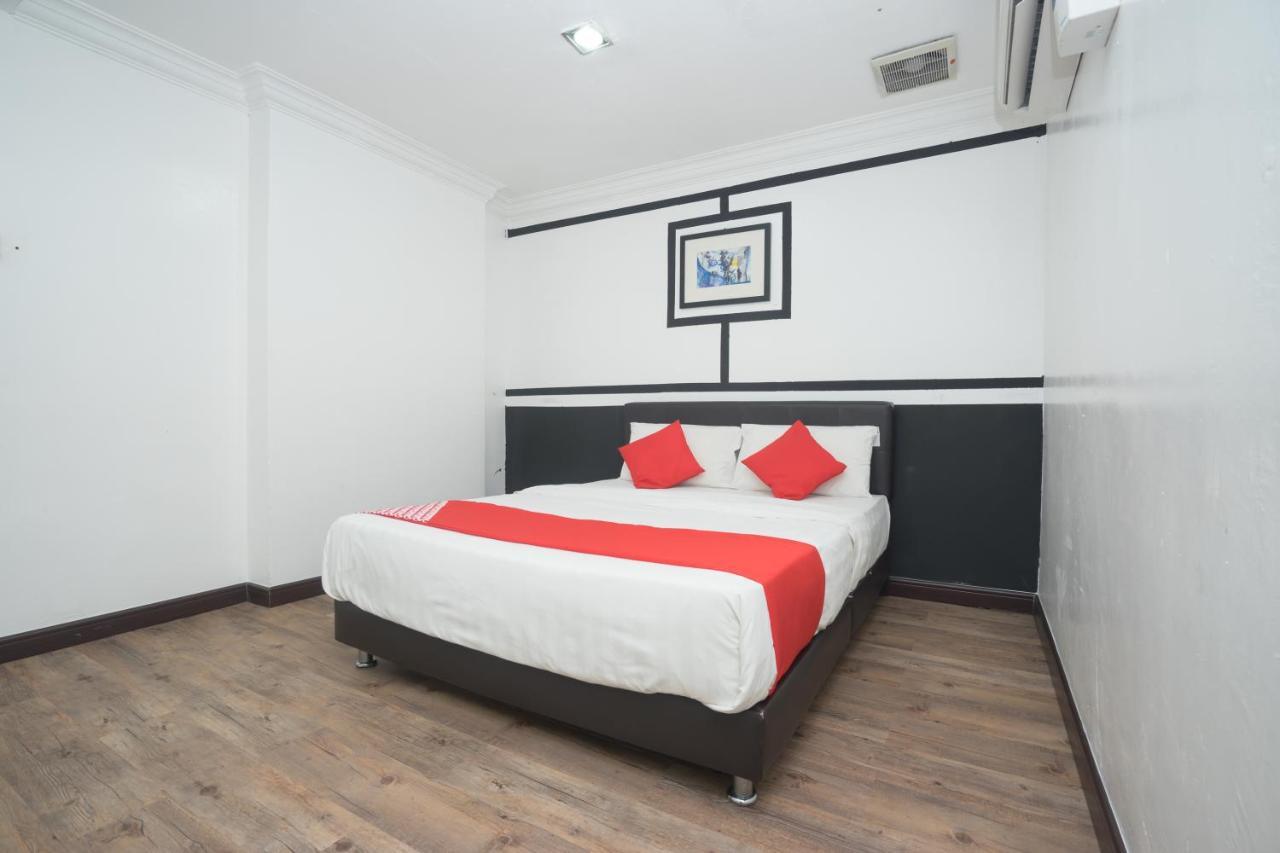 Capital O Ridel Hotel Кота-Бару Екстер'єр фото
