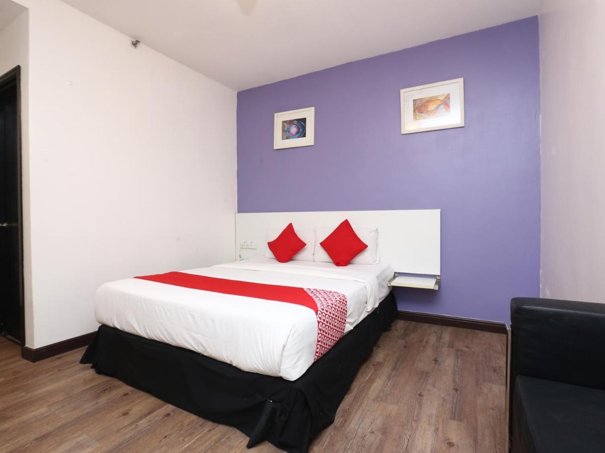 Capital O Ridel Hotel Кота-Бару Екстер'єр фото