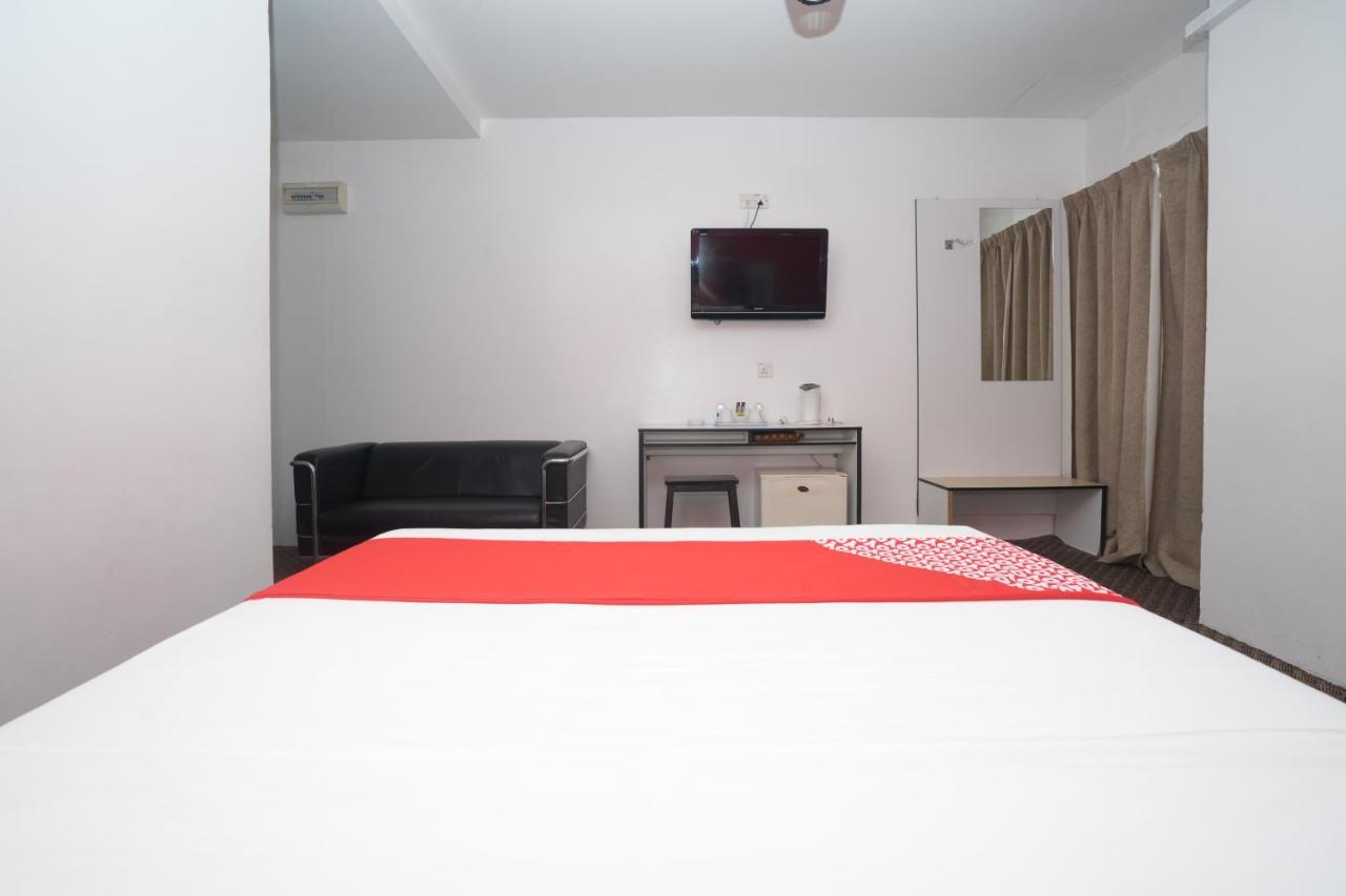 Capital O Ridel Hotel Кота-Бару Екстер'єр фото