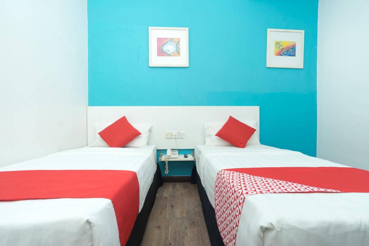 Capital O Ridel Hotel Кота-Бару Екстер'єр фото